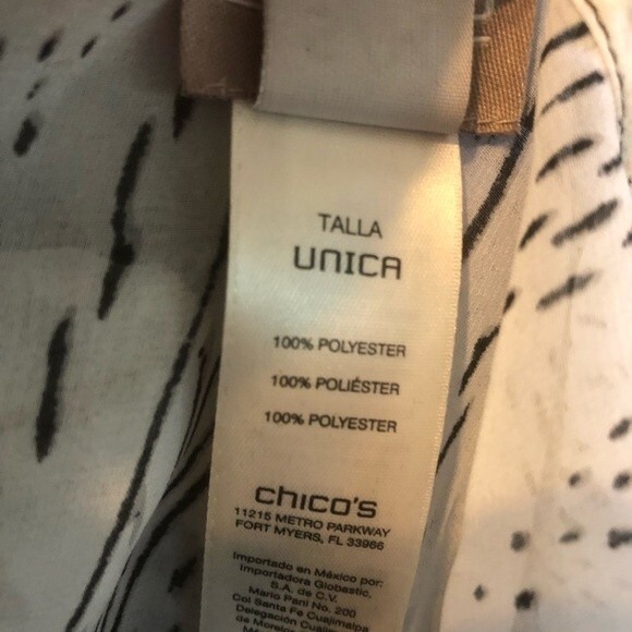 CHICO'S SMALL MEDIUM Black White Cardigan Fringe Wrap Shawl  Oversized Floral - Picture 9 of 9